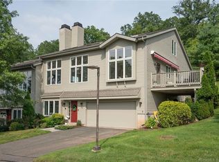 9 Wyndemere, Avon, CT 06001
