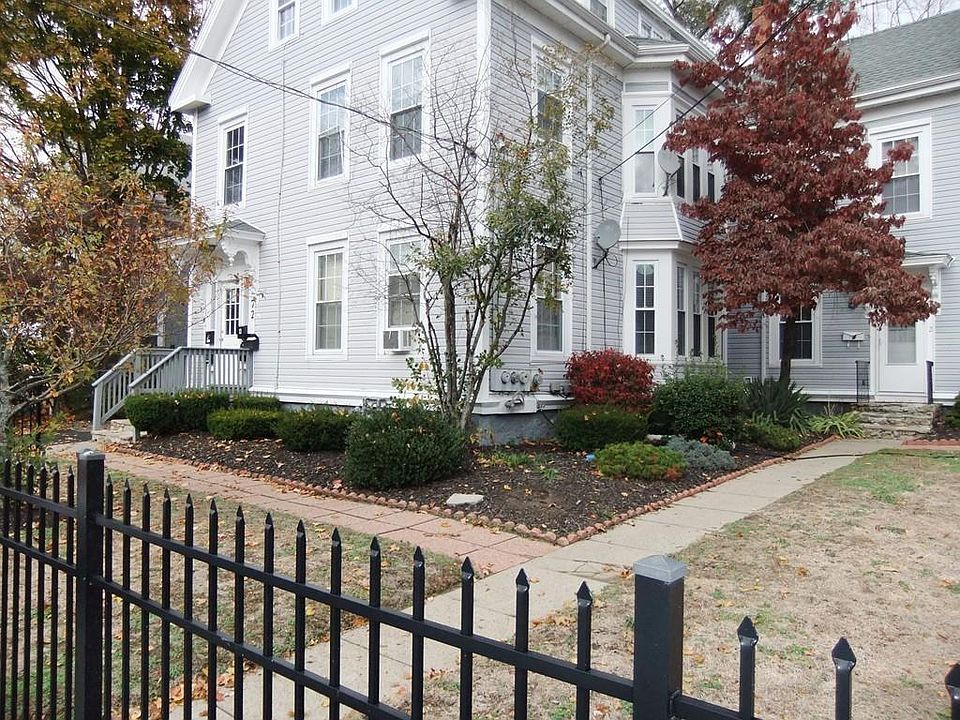 1st image of 72 Plymouth St APT 1