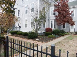 72 Plymouth St APT 1, Abington, MA 02351