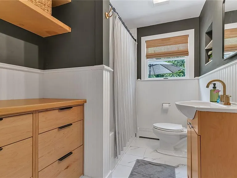 19 Sherwood Rd — Photo 16