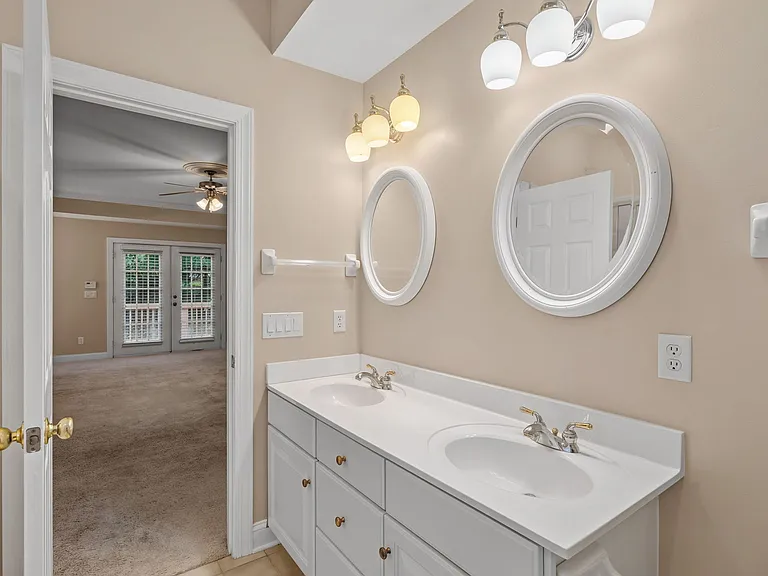 12023 Stone Forest Dr — Photo 19
