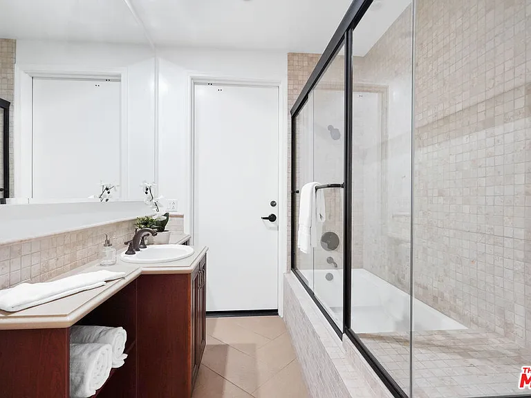 420 S Hamel Rd #Penthouse 1 — Photo 27