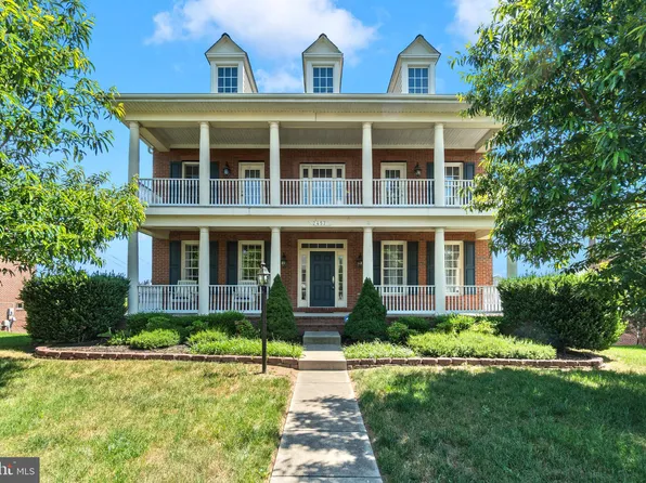 2457 Port Potomac Ave, Woodbridge, VA 22191