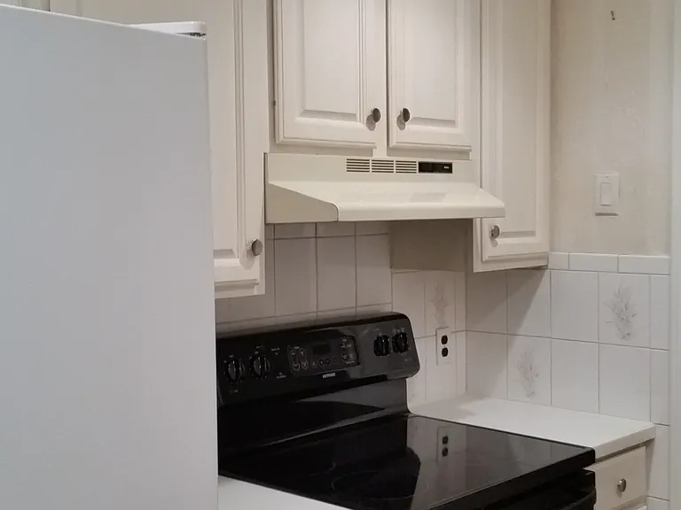 87 Fair St #1 — Photo 21