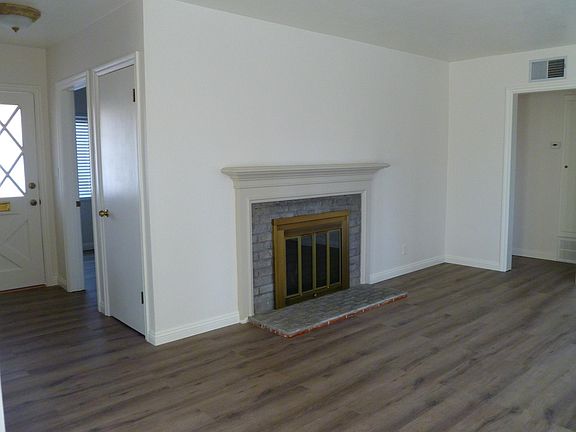 3rd image of 1844 W Southgate Ave