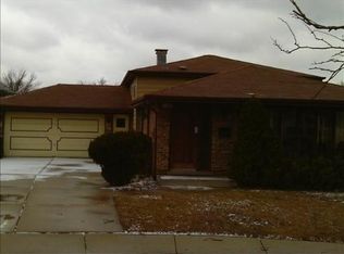 12124 S James Dr, Alsip, IL 60803