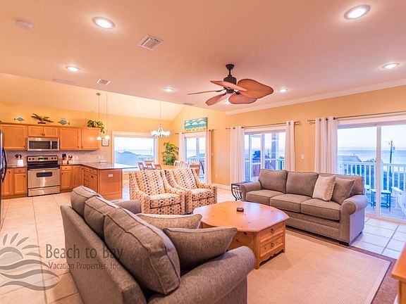5th image of 449 E Gorrie Dr