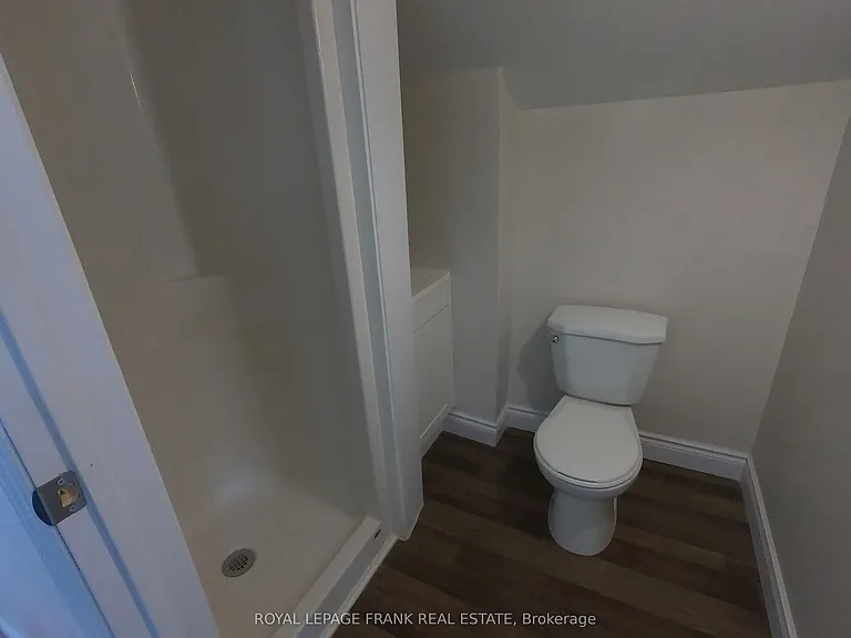 173 Stanley St #C — Photo 8
