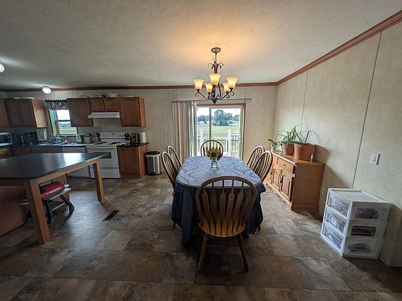 4th image of 885 1st St