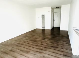 15411 Chase St #5, North Hills, CA 91343