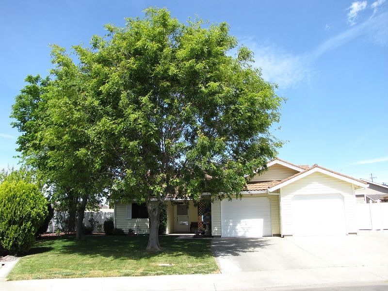 1st image of 236 Carlsbad Pl