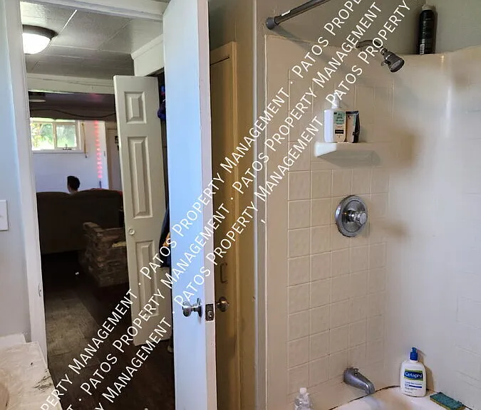 2500 Dean Ave — Photo 8