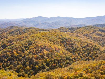 Roaring Creek Rd, Roan Mountain, TN, 37687