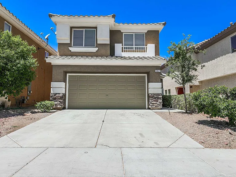 367 Dog Leg Dr — Photo 1