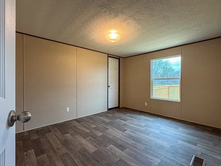 256 County Road 3101 — Photo 11