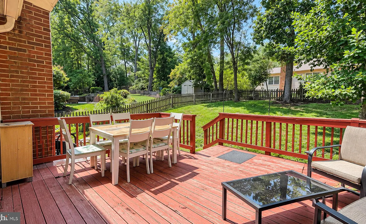 2 bed, 920 sqft, $1,900 — Photo 3