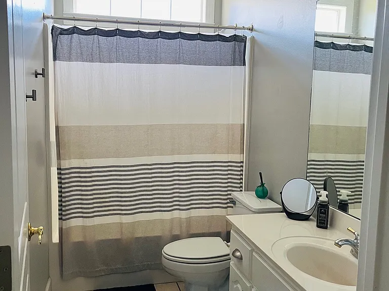 504 Eton Dr — Photo 9