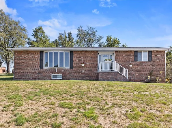 250 Oak Hill Dr, Washington, PA 15301
