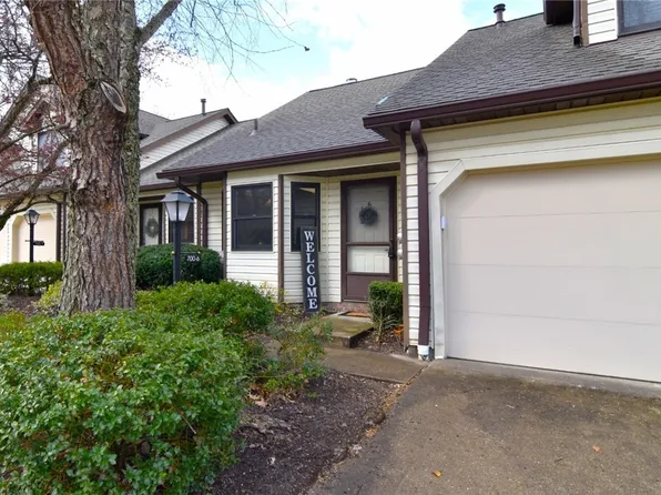 700 Hampton Cir #6, Aurora, OH 44202