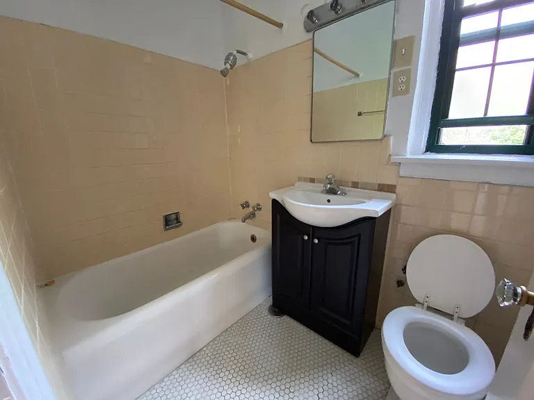 904 Hinman Ave #2D — Photo 8