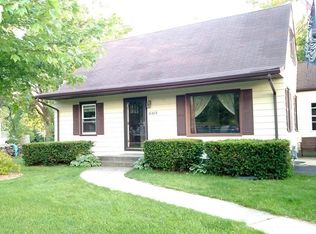 18403 W Beloit Rd, New Berlin, WI 53146