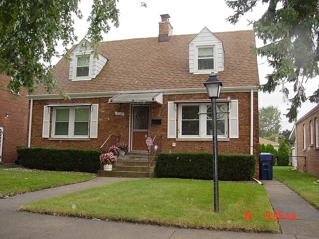 9610 S Richmond Ave photo 1
