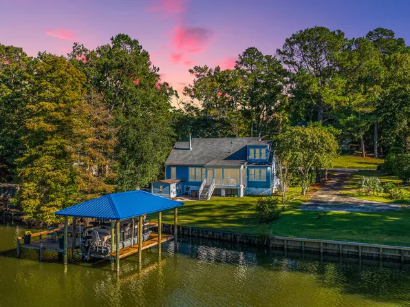 1075 Chapel Branch Rd, Santee, SC 29142