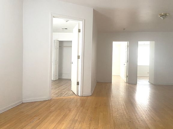 4th image of 238 W 31st St APT 2E