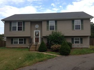 12173 David Ct, Remington, VA 22734