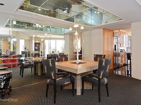 4th image of 20201 E Country Club Dr APT 1807