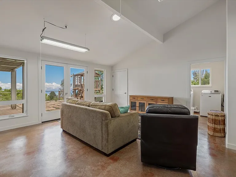 18505 Haleakala Hwy — Photo 2