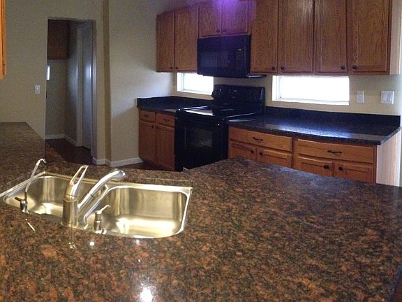 5th image of 17606 N 17th Pl Unit 1050