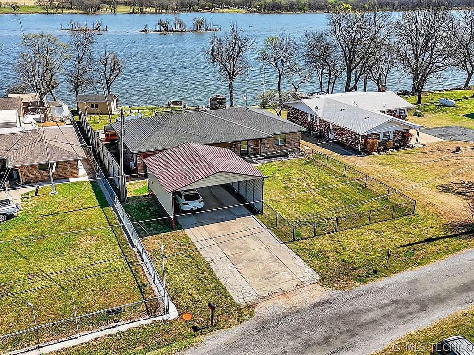 1st image of 69 Lakeshore Dr
