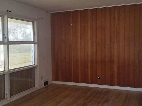 4th image of 308 N Strevell Ave