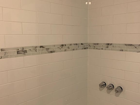 3rd image of 2225 N Howard St #2
