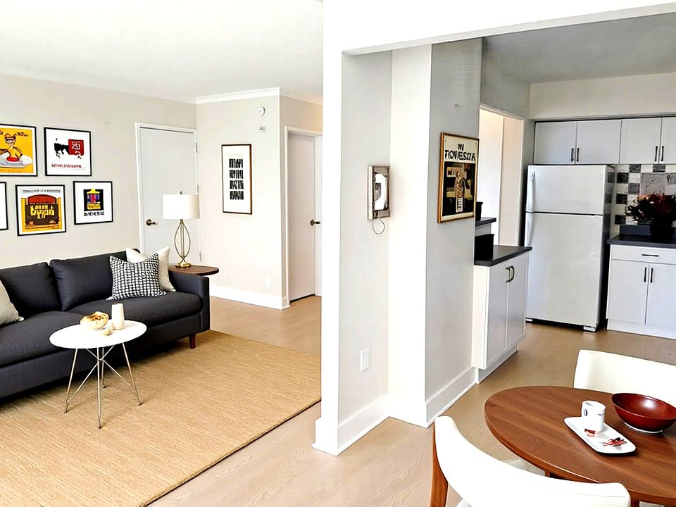 1st image of 4515 Willard Ave #15006S