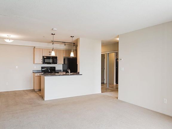 4th image of 9124 N 96th Ave #321