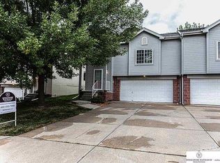 15112 Camden Ave, Omaha, NE 68116