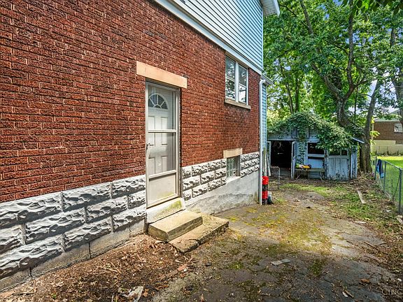 3rd image of 6207 Roe St