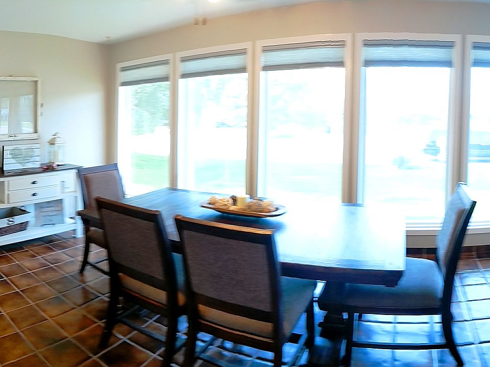 1st image of 172 Lupine Dr