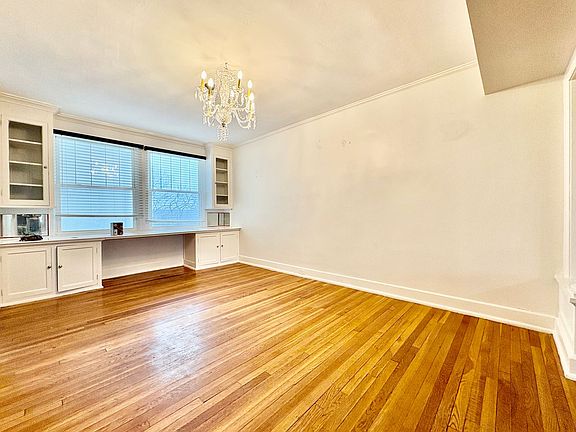 3rd image of 402 E 43rd St APT 3E