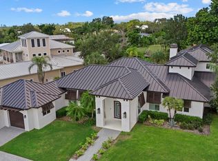1707 Caribbean Dr, Sarasota, FL 34231