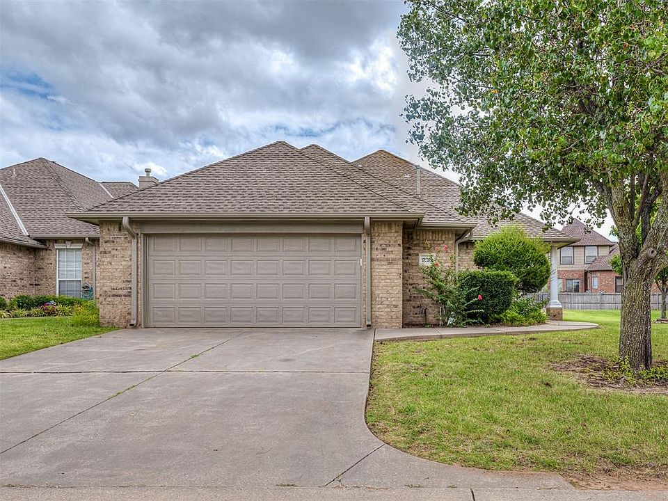 1st image of 12320 Greenlea Chase E