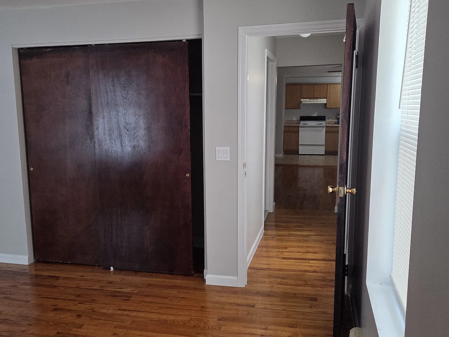 52 Main St — Photo 4