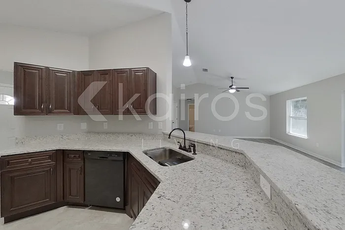 820 Marion Oaks Mnr — Photo 8