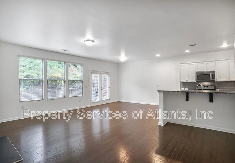 268 Stone Park Dr — Photo 6