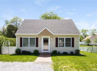 14 Sunrise Ave, Old Saybrook, CT 06475