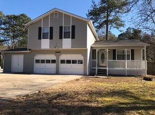 3690 Quail Hollow Trl, Snellville, GA