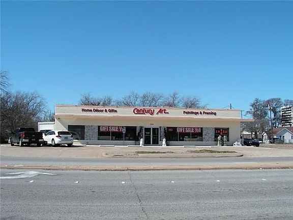 2nd image of 200 S Greenville Ave