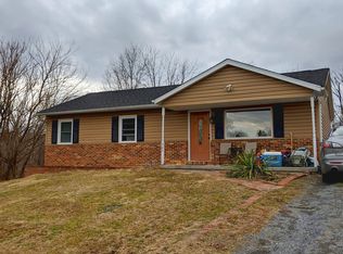 303 Crest Cir, Winchester, VA 22602